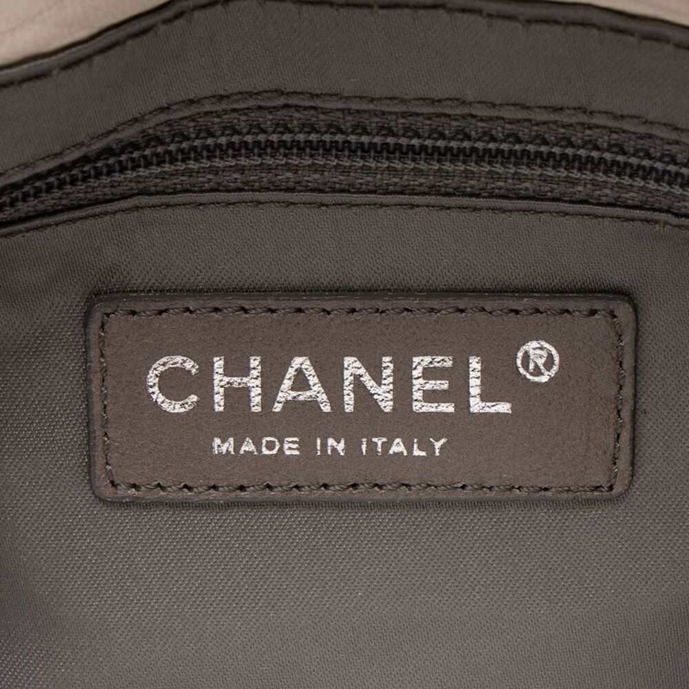 Chanel Lambskin Envelope Shoulder Bag - Picture 8 of 15